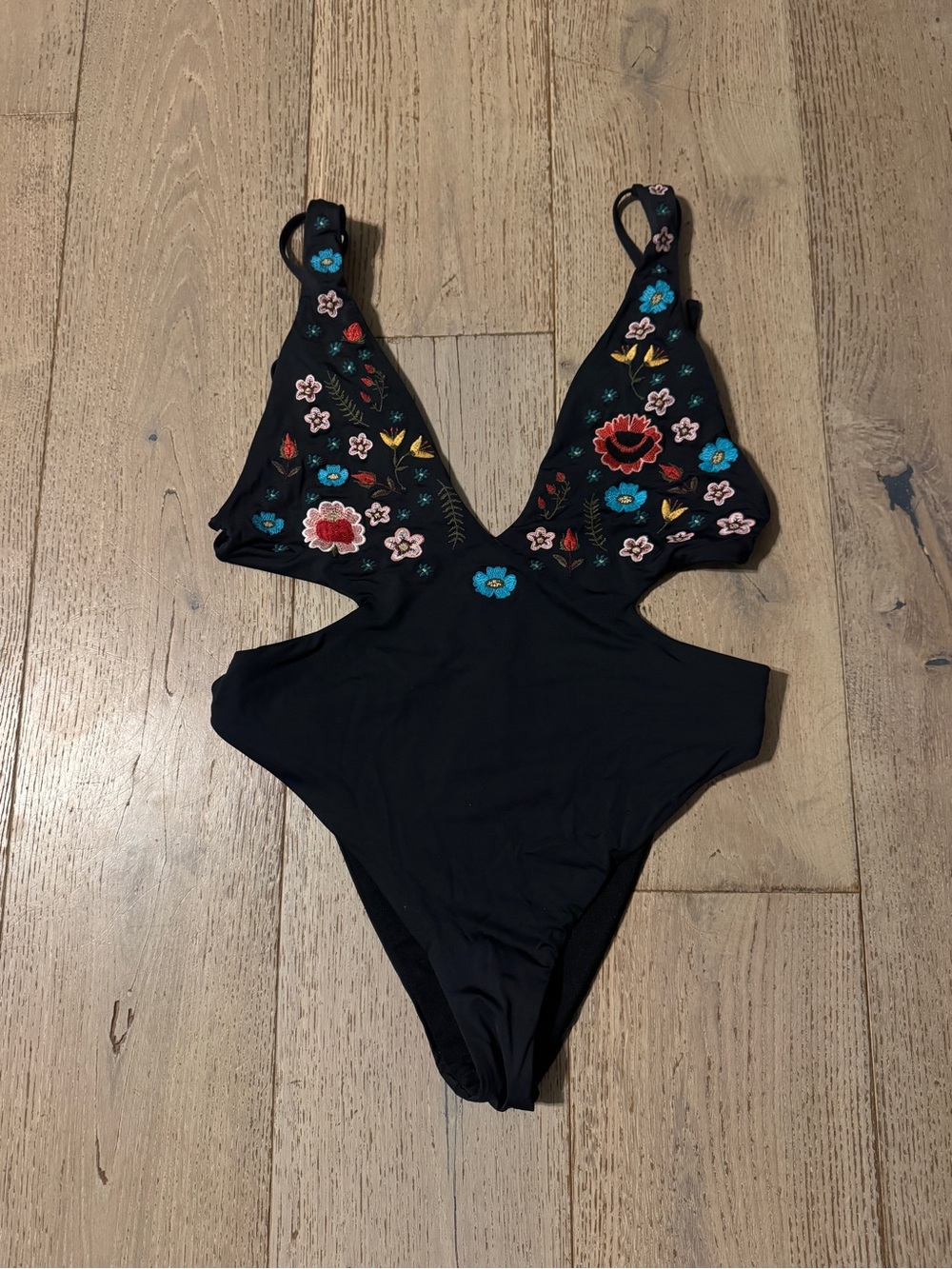 Giani Bini one Piece deep v with cutouts size large